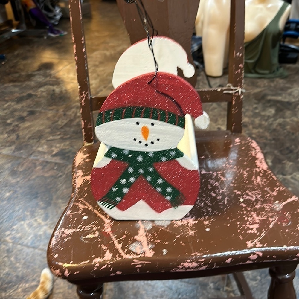 Cute Santa wooden basket.​​​